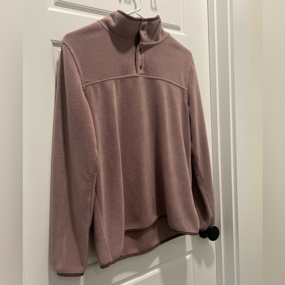 Women’s 3 snap light purple pullover - Picture 4 of 4
